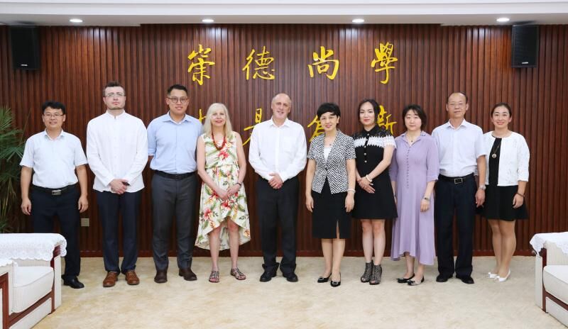 The President of Laurentian University of Canada and the Delegation Visited Our 